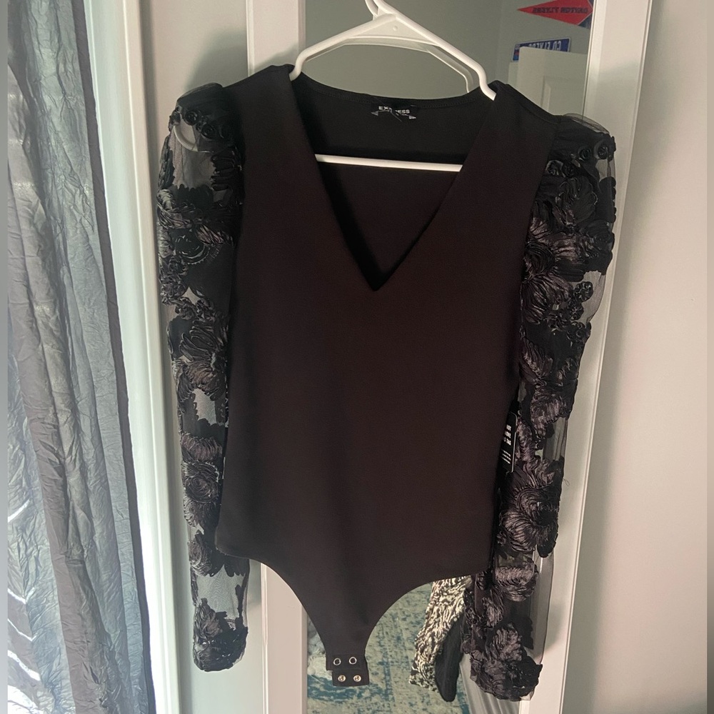 Express meah puff sleeve bodysuit